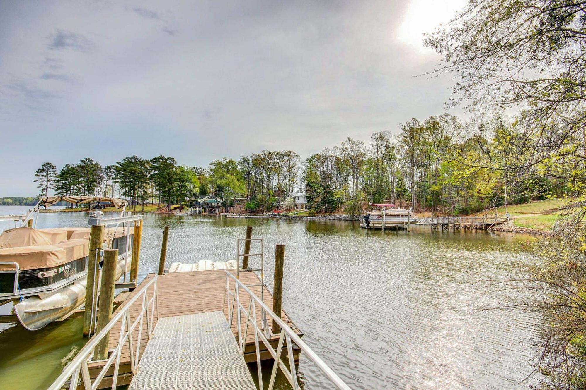 Lakefront Leesville Retreat With Private Dock! Lake Murray Shores Exterior photo